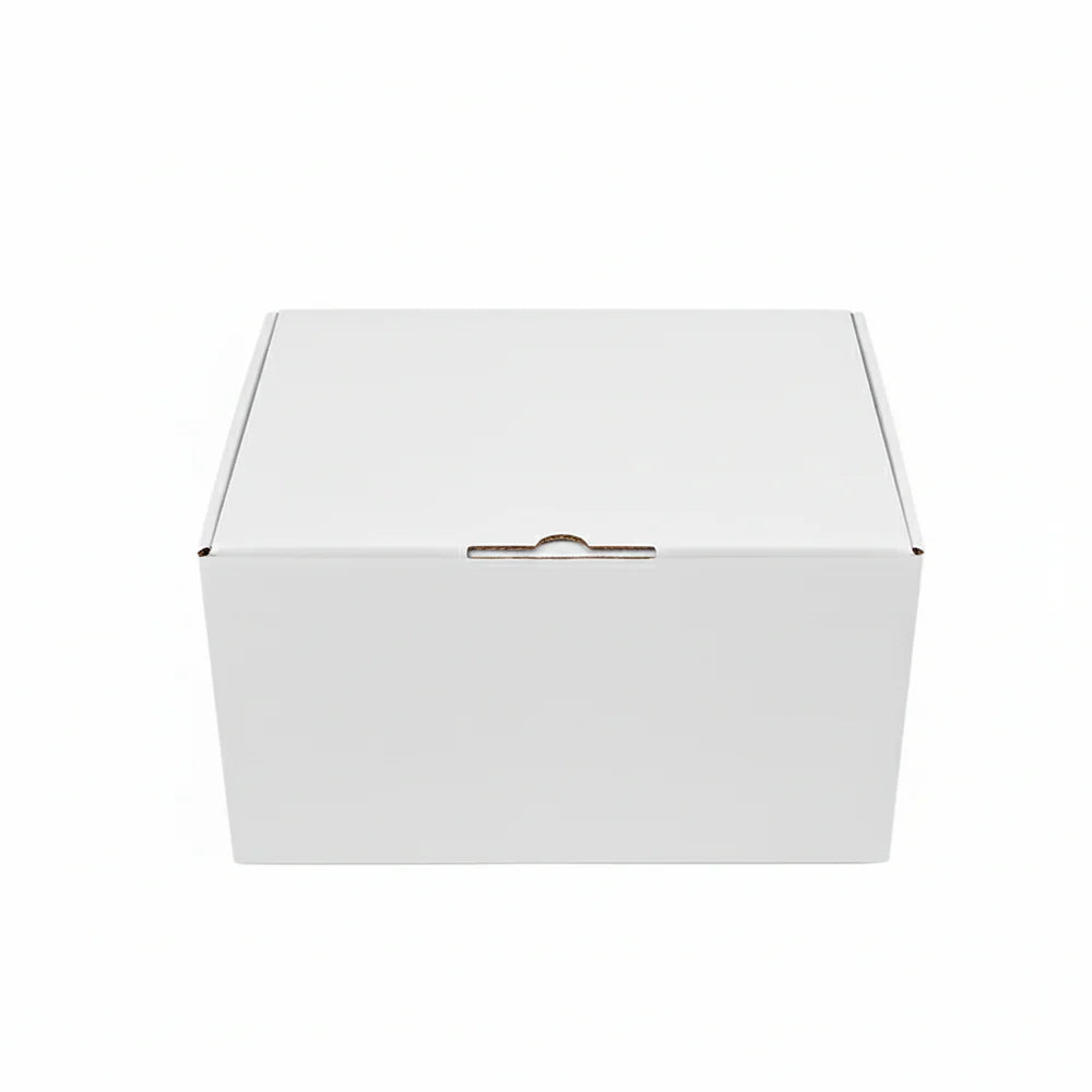 230 x 150 x 80mm Die cut White Mailing Box B201