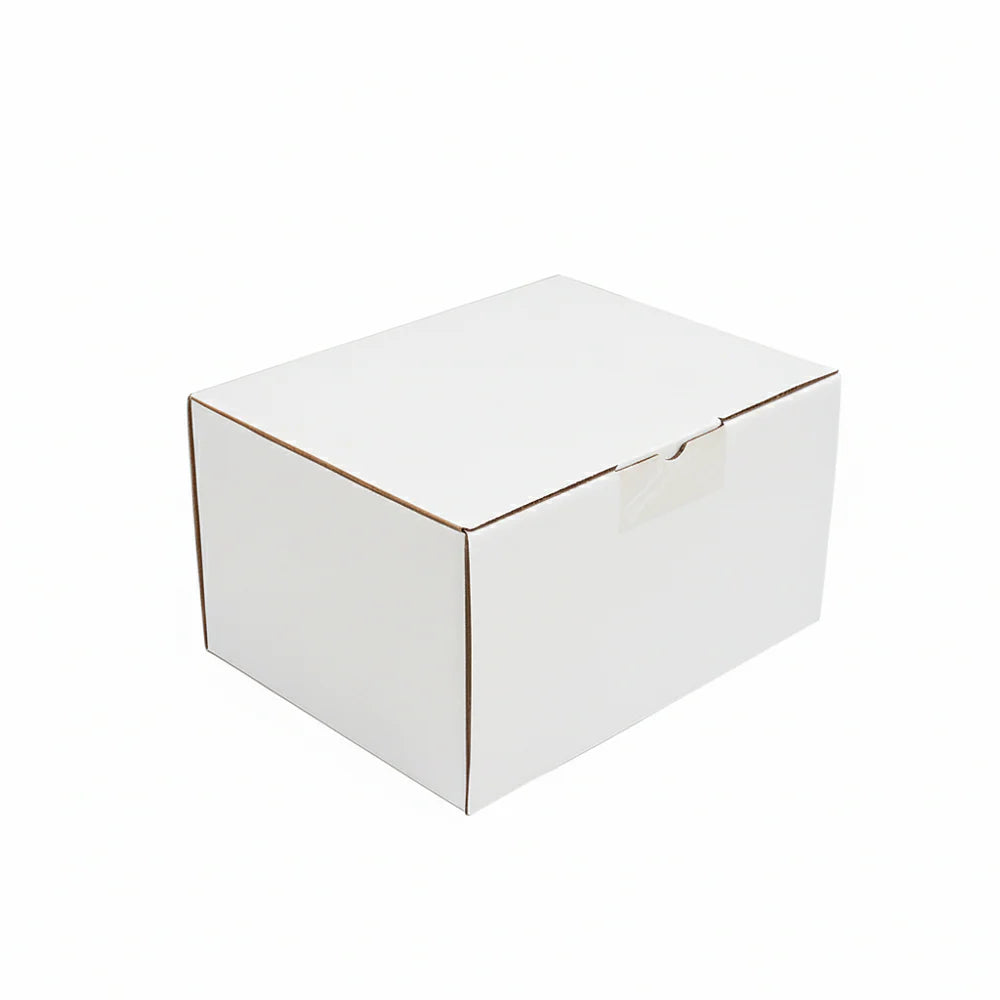 230 x 150 x 80mm Die cut White Mailing Box B201