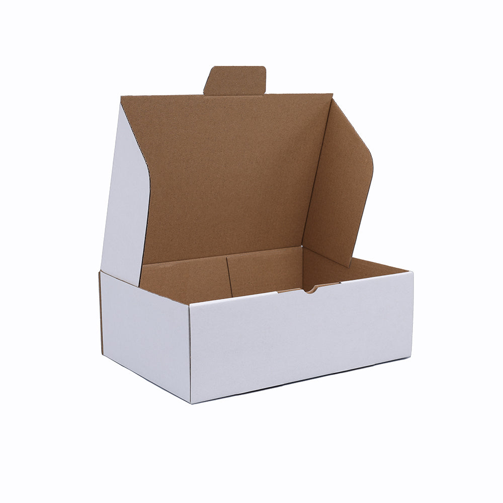 241 x 171 x 82mm Die cut White Mailing Box B214