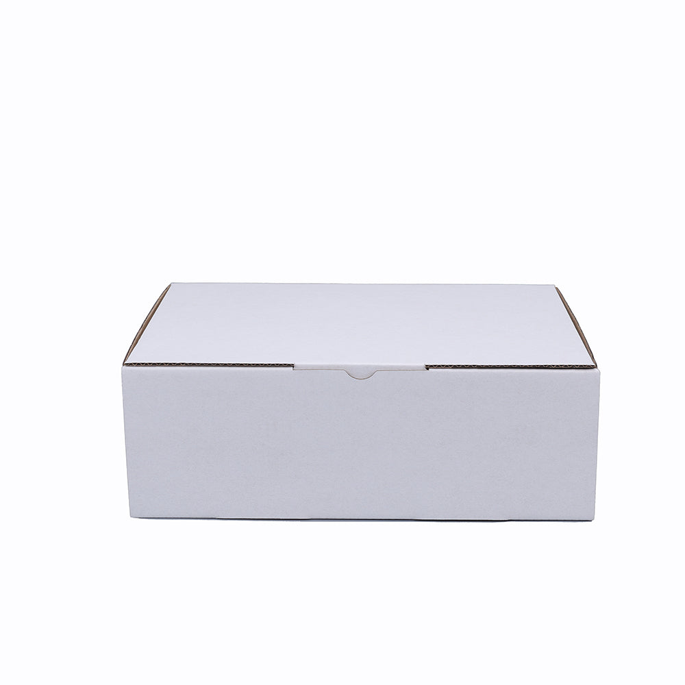 241 x 171 x 82mm Die cut White Mailing Box B214