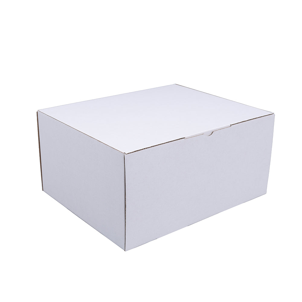 310 x 250 x 150mm A4 Die cut White Mailing Box B106