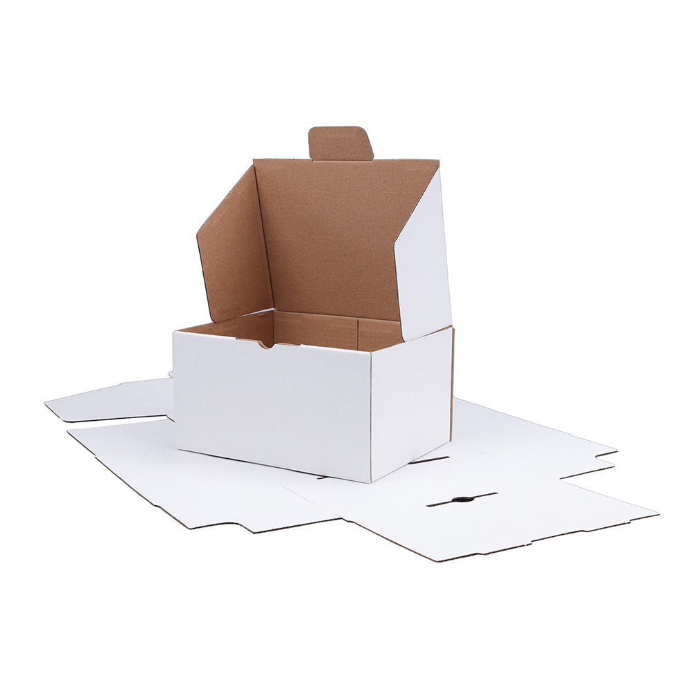 176 x 135 x 95mm Die cut White Mailing Box B117