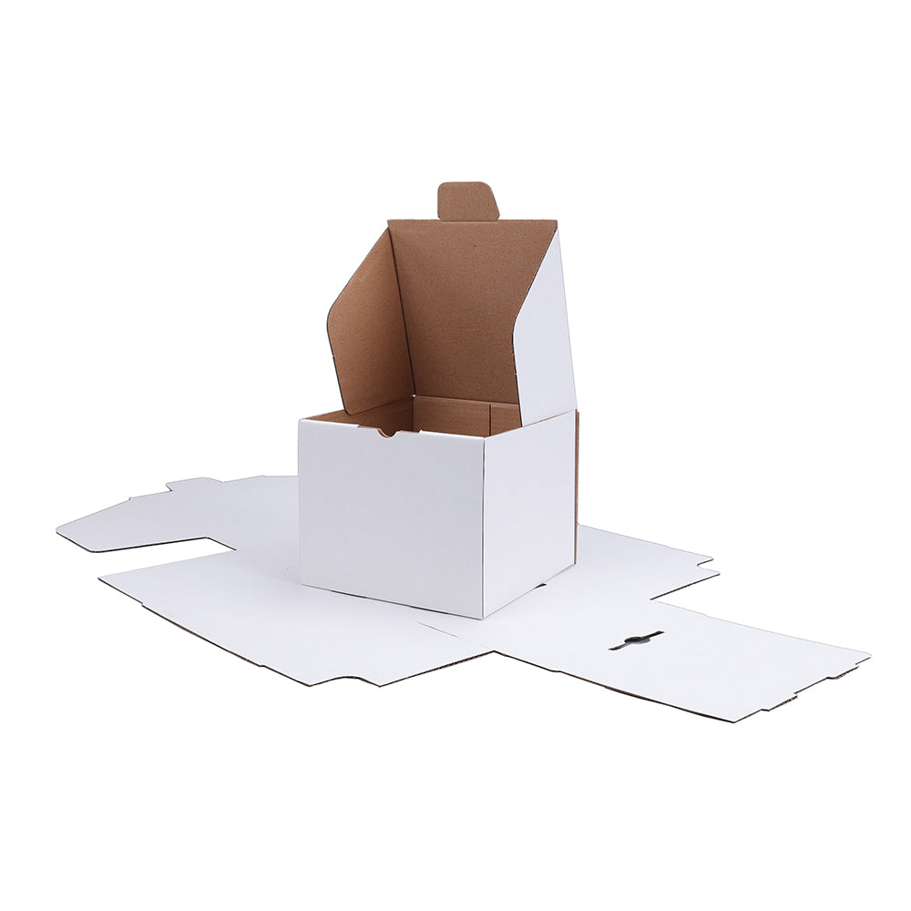 Die cut Mailing Box 140 x 140 x 115mm White B112