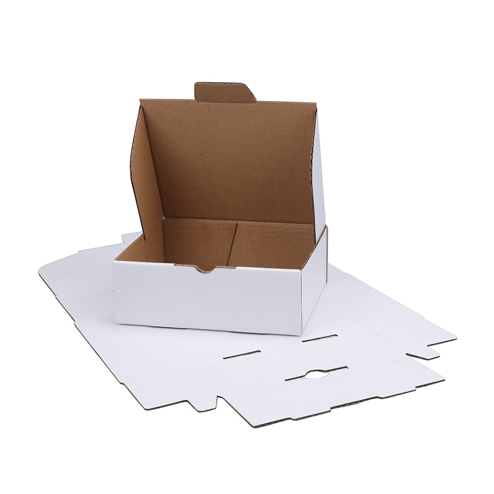 Die cut Mailing Box 145 x 120 x 50mm White B245
