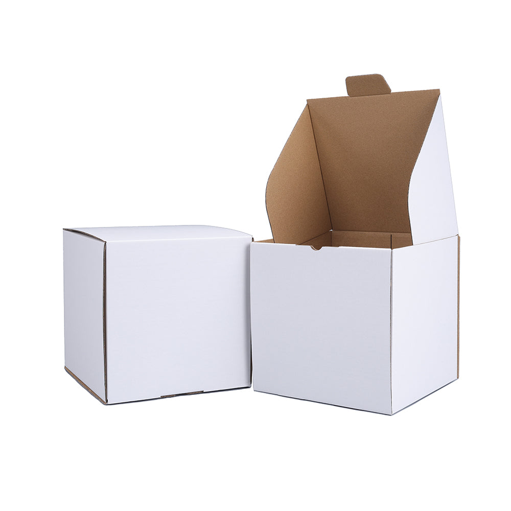 180 x 180 x 180mm Die cut White Mailing Box B158