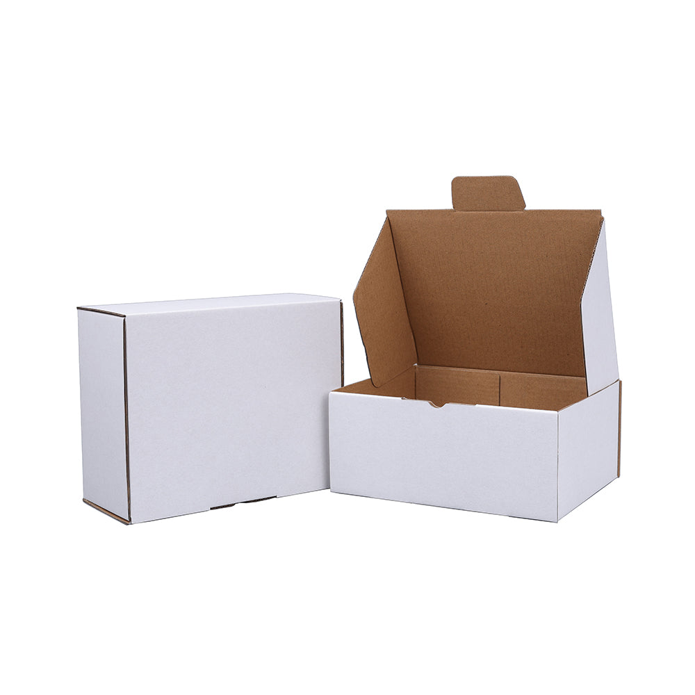 178 x 135 x 76mm Die cut White Mailing Box B130