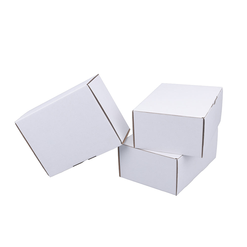 175 x 128 x 75mm Die cut White Mailing Box B180