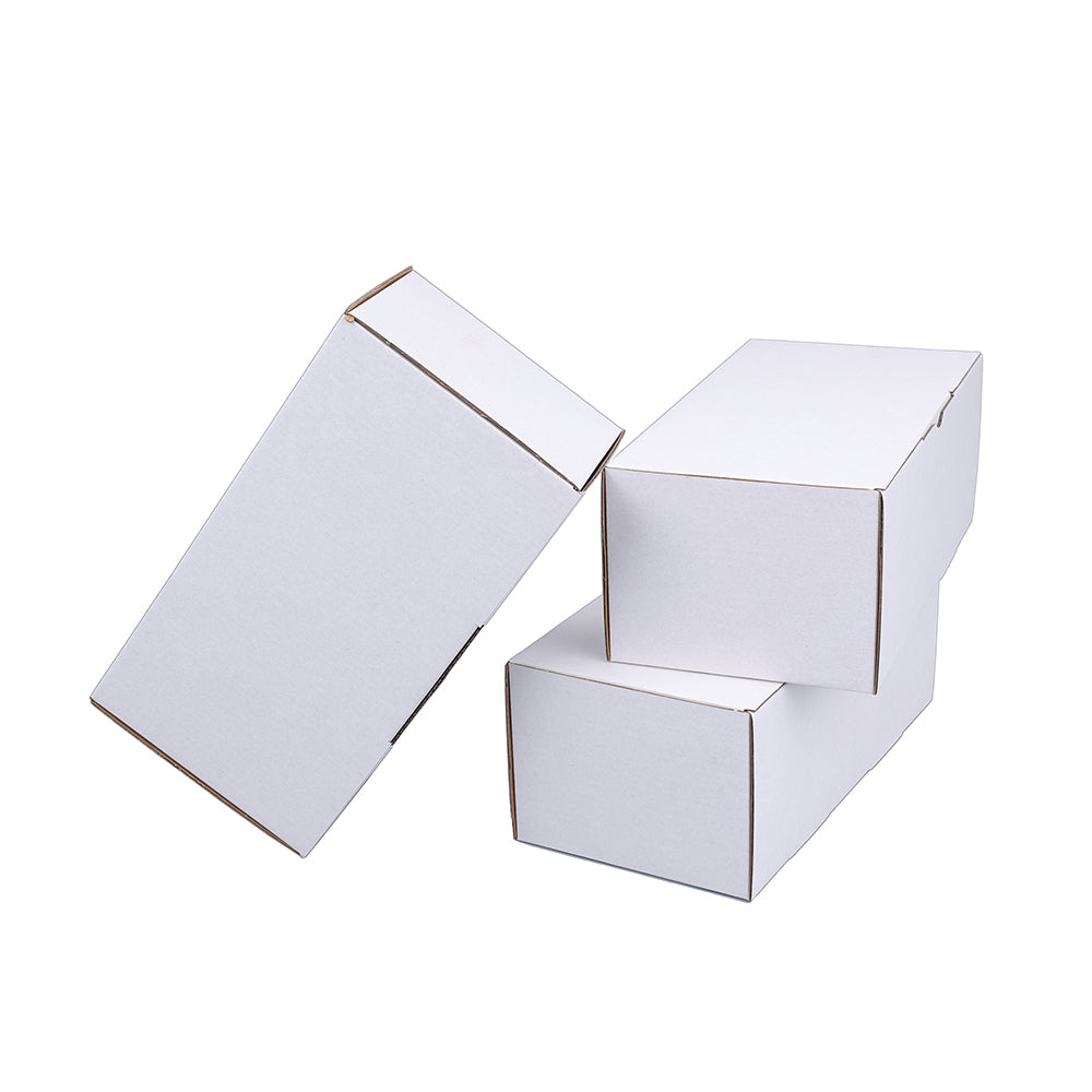 240 x 125 x 95mm Die cut White Mailing Box B152