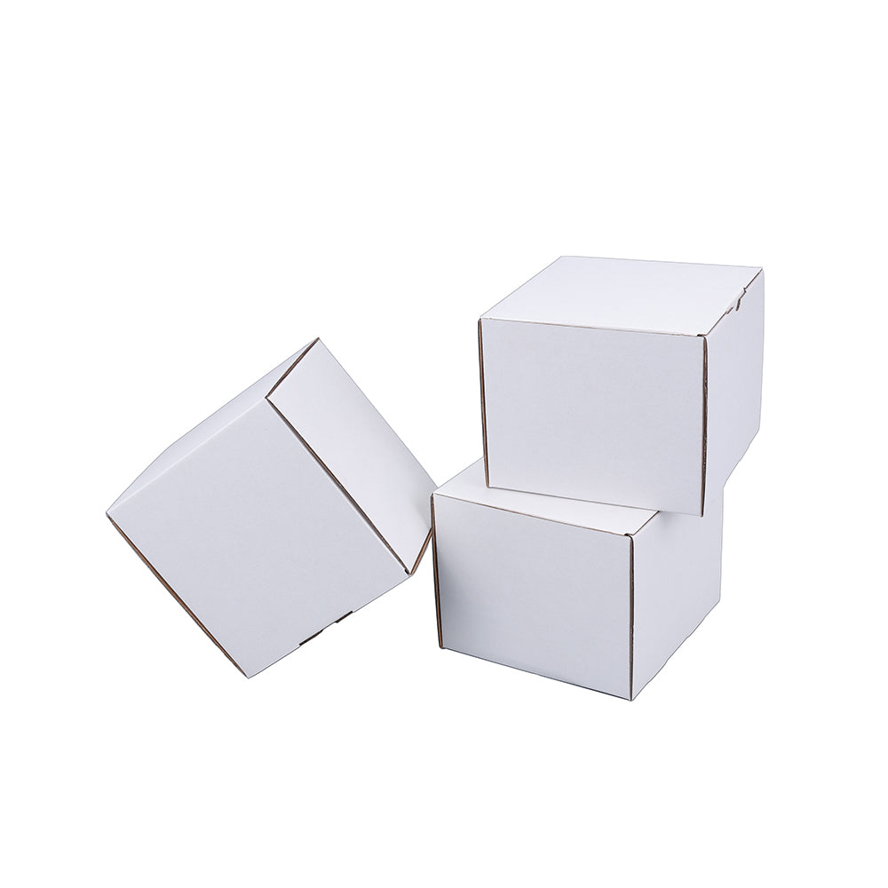 Die cut Mailing Box 140 x 140 x 115mm White B112