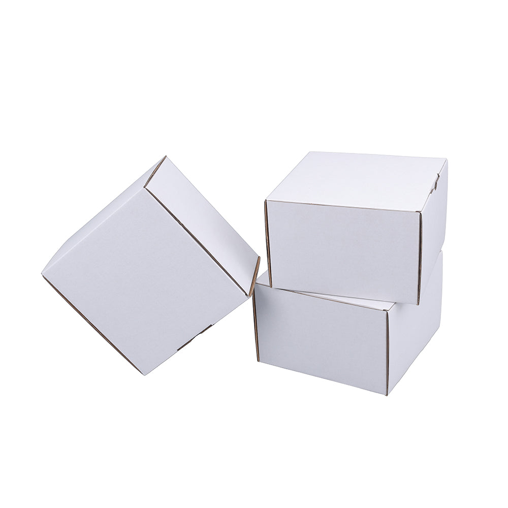 Die cut Mailing Box 140 x 140 x 90mm White B235