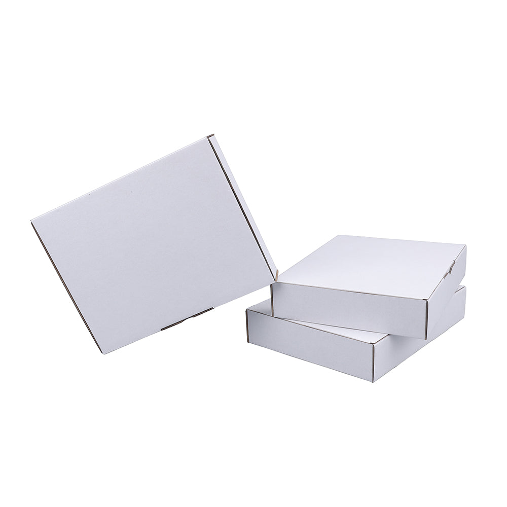 220 x 170 x 40mm Die cut White Mailing Box B250