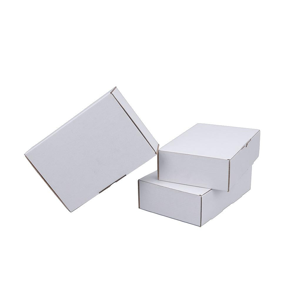210 x 140 x 60mm Die cut White Mailing Box B11