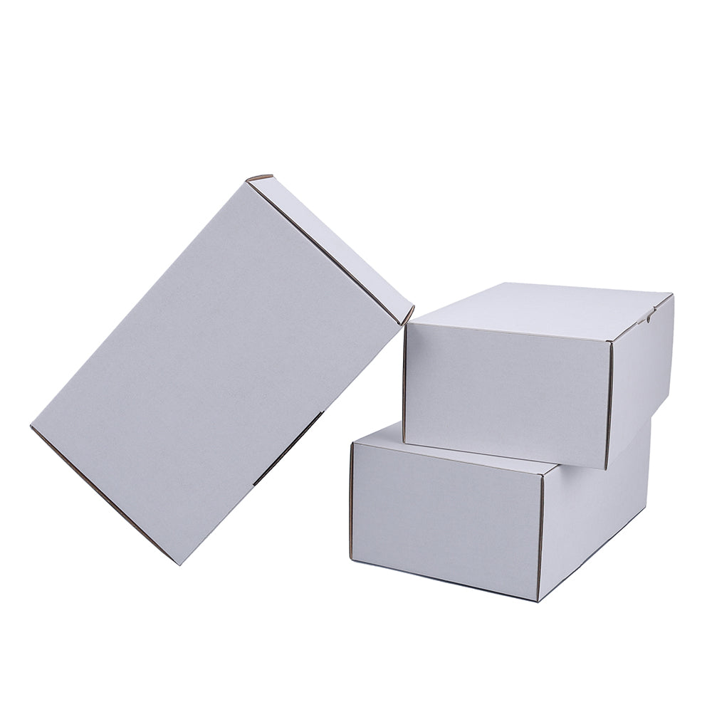 250 x 150 x 90mm Die cut White Mailing Box B12