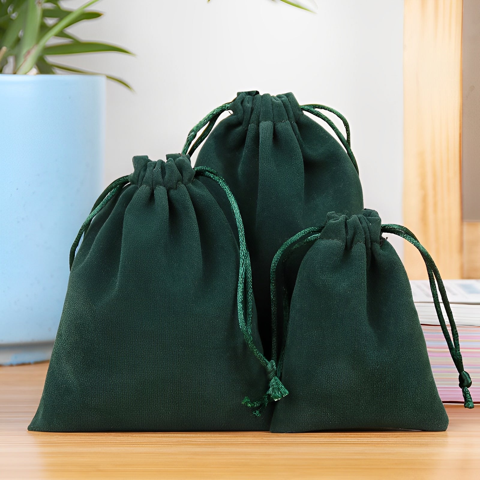 Velvet Bag 120 x 150mm Dark Green M306 x 200pcs
