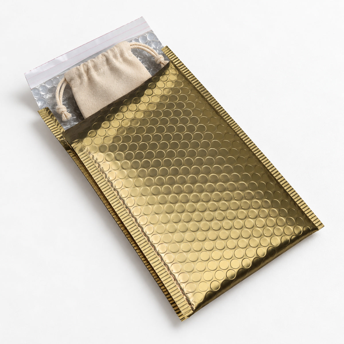 Aurora Gold metallic bubble mailer 160 x 230mm - 06-use-accessory