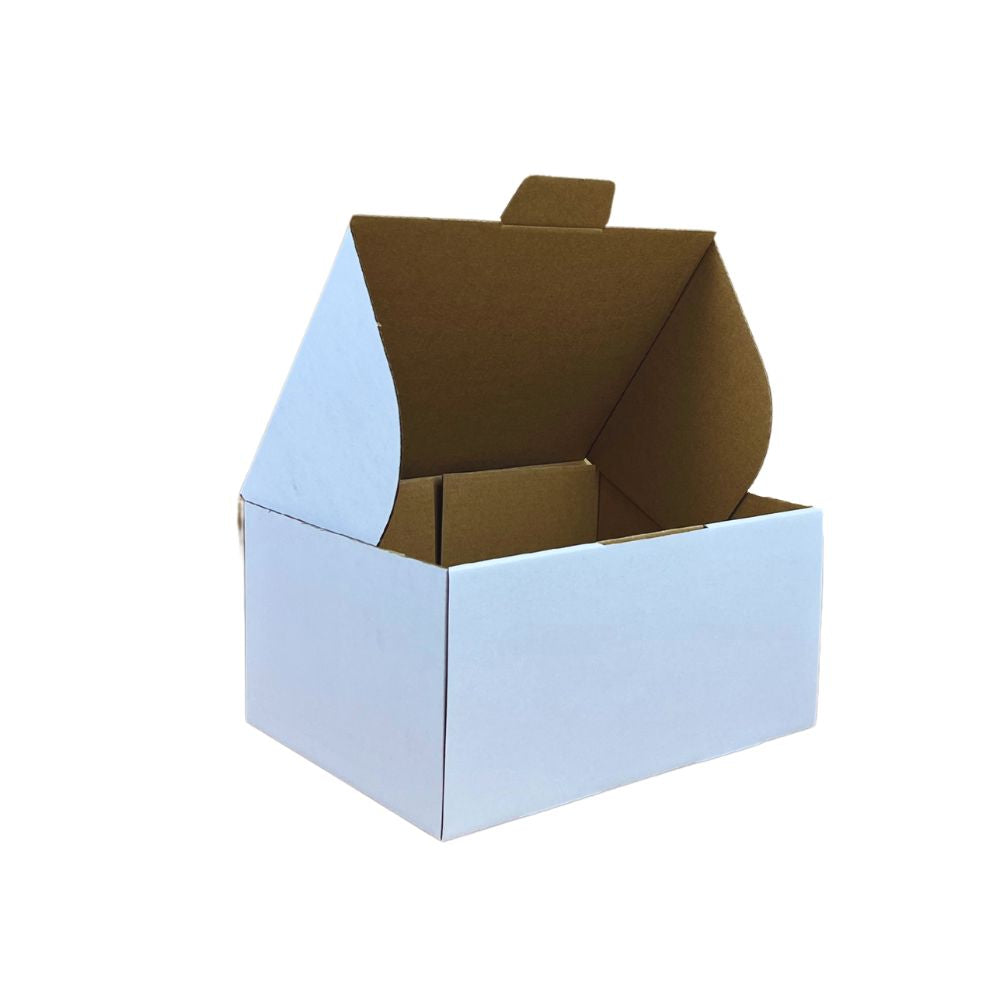 BoxMore 240 x 190 x 120mm Diecut White Mailing Box B275