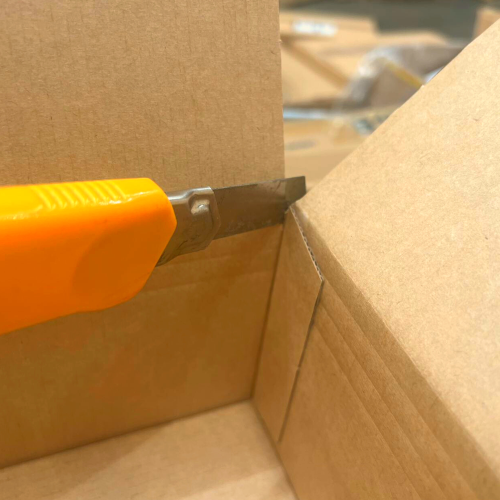 270 x 200 x 95mm Regular Height Adjustable Mailing Box B397 - eBPak