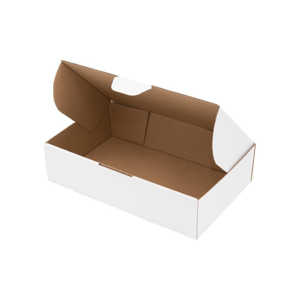 Mailing Box 220 x 170 x 40mm B250 White Diecut BoxMore