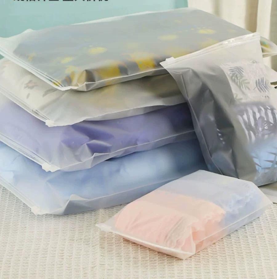 50pcs Frosted Zipper Plastic Garment Bag 170x250mm M265