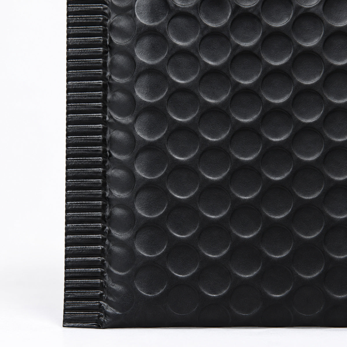 Matte Black metallic bubble mailer 160 x 230mm - 03-detail