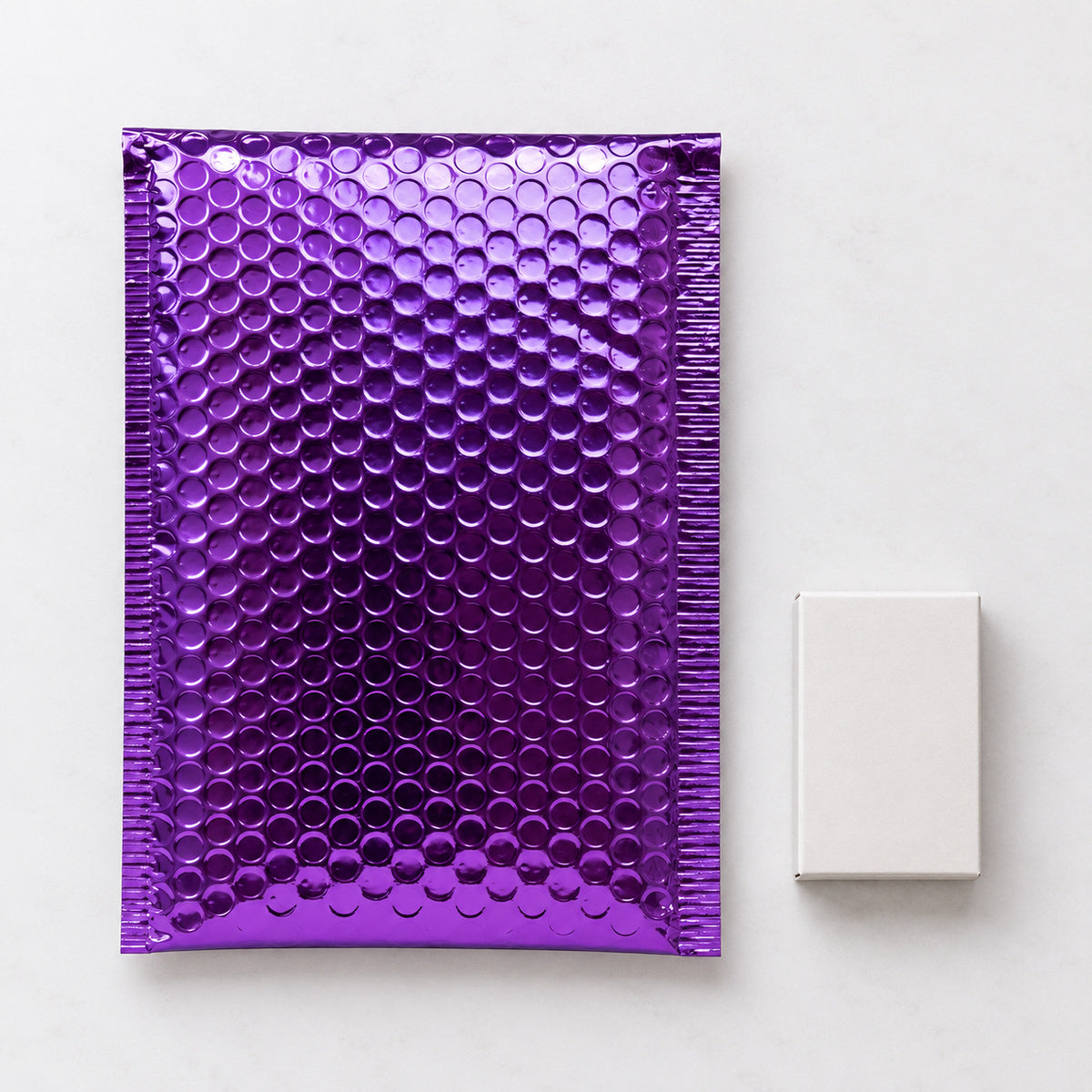 Purple metallic bubble mailer 210 x 290mm - 05-use-gift