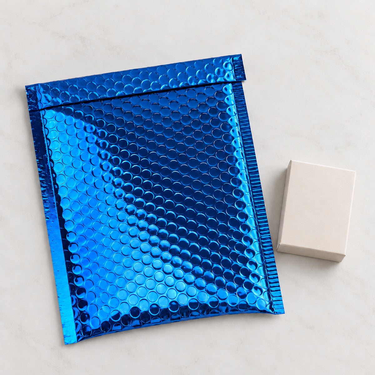 Royal Blue metallic bubble mailer 210 x 290mm - 03-use-gift