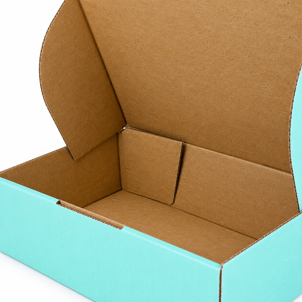 B372 210 x 140 x 60mm mint blue diecut mailing box – kraft interior detail