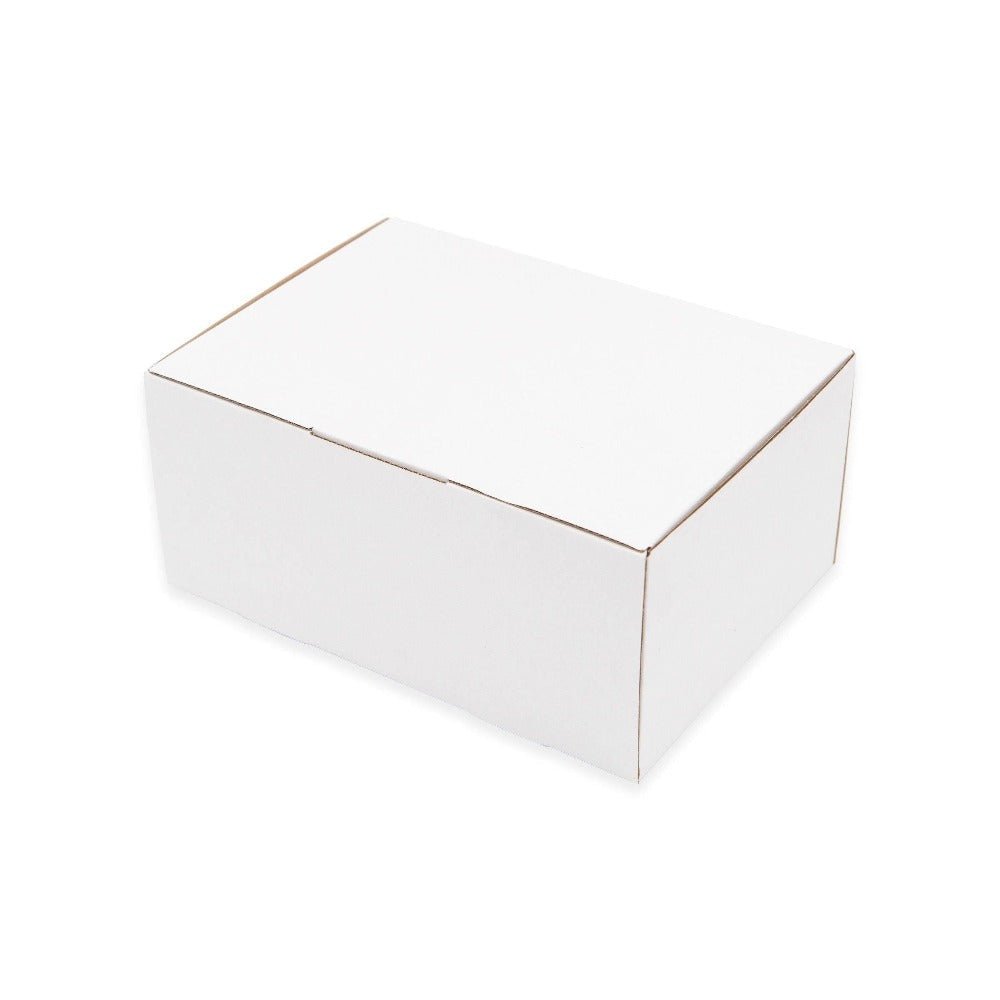BoxMore 220 x 160 x 90mm Diecut White Mailing Box B90