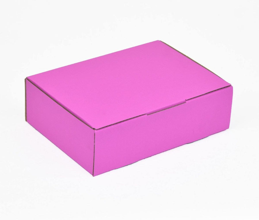 174 x 128 x 53mm Die Cut Hot Pink Postal Box B75